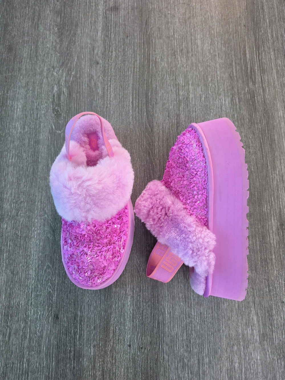 UGG Funkette Platform Sequins Fluffy Pink Lippers - Picture 3 of 7